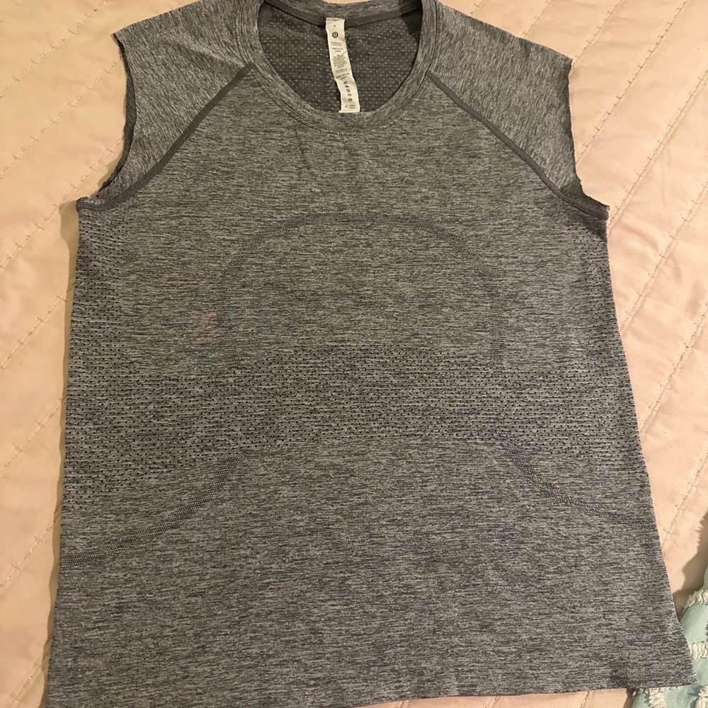 LULULEMON Gray Sleeveless Top Sz 6 - see description.